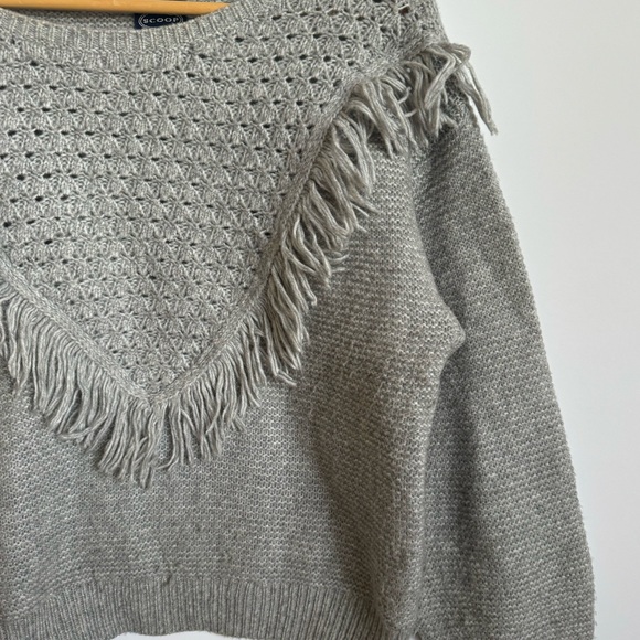 Knit fringe sweater - Picture 3 of 9